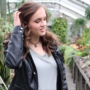 Meet your Posher, Sierra